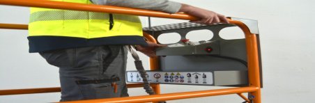 Nacelle à ciseaux Axolift P300 compacte | Neuwerth
